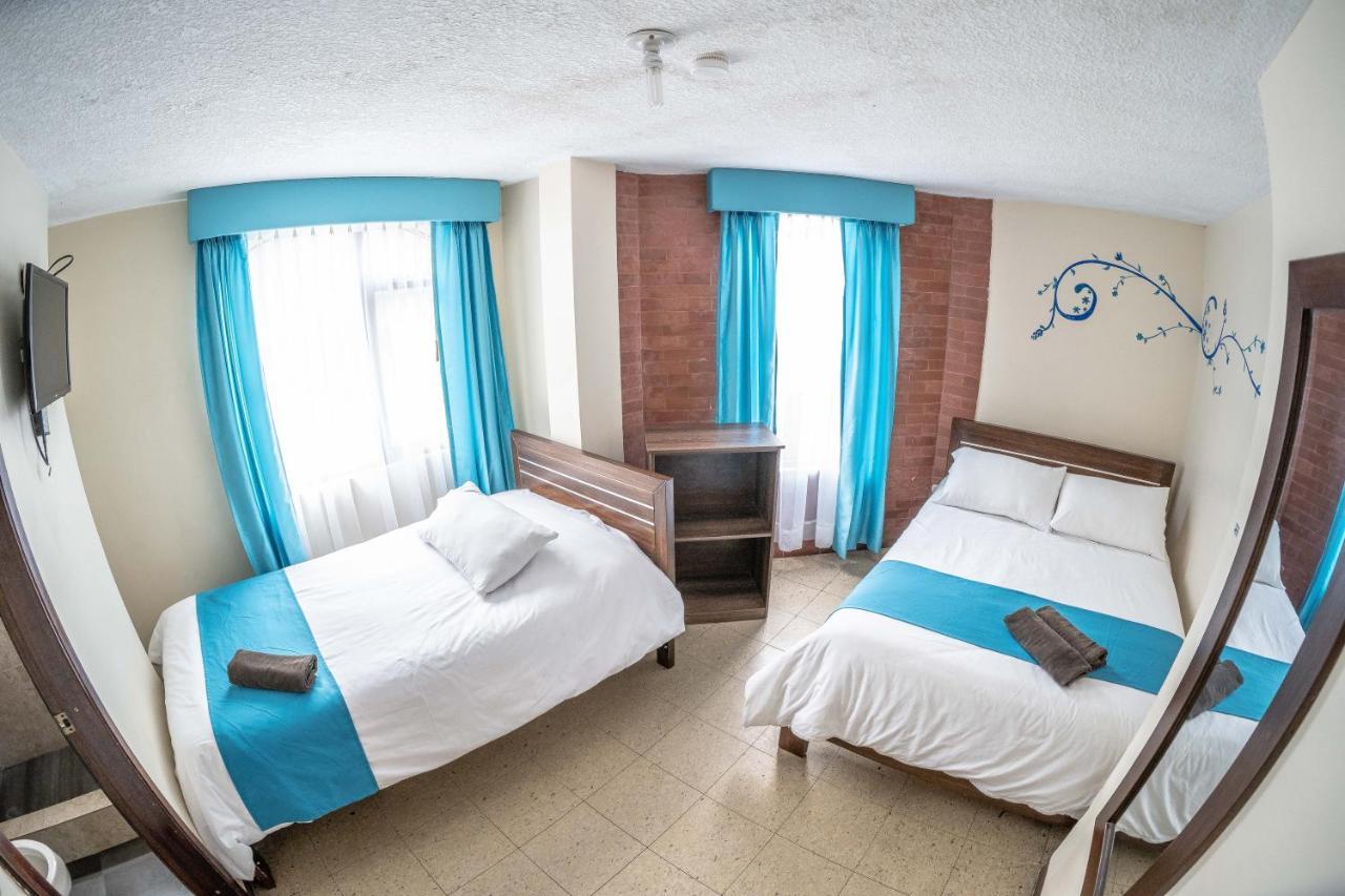 Hotel Tungurahua Baños Kültér fotó