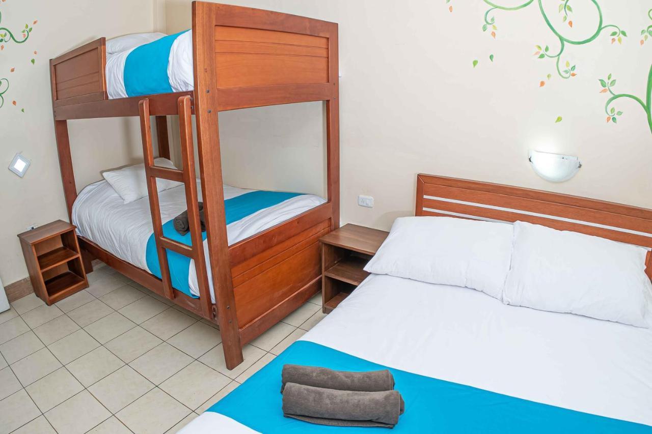 Hotel Tungurahua Baños Kültér fotó