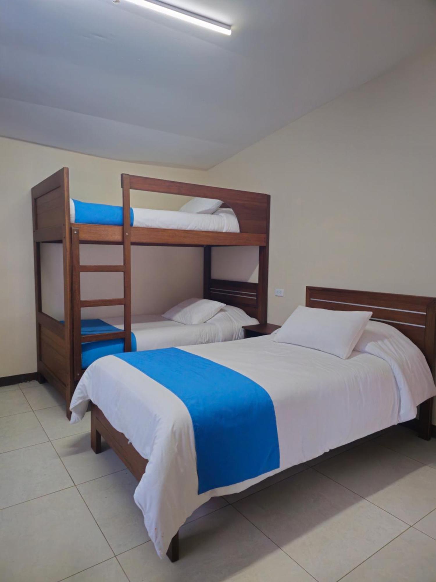 Hotel Tungurahua Baños Kültér fotó