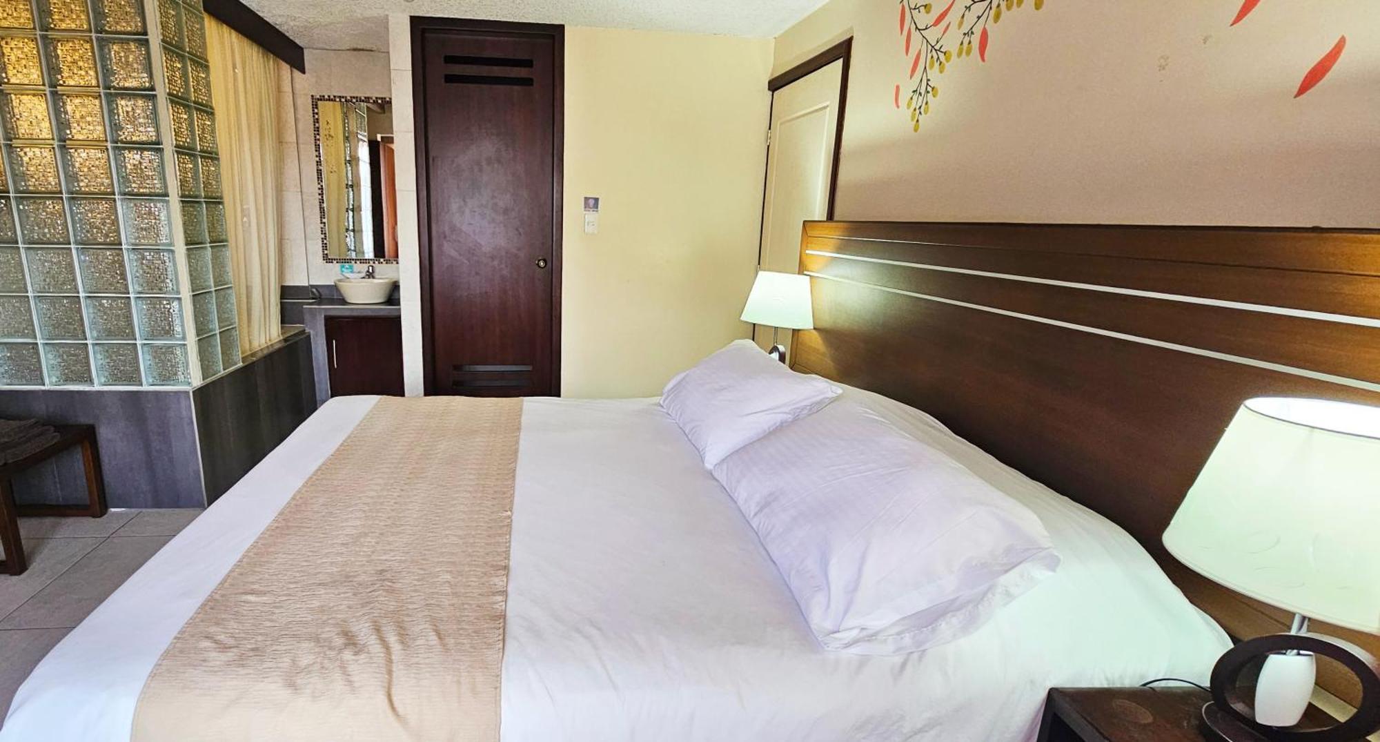 Hotel Tungurahua Baños Kültér fotó